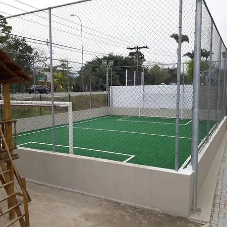 Apto Em Ubatuba Divisa Com A Praia De Itagua E Facil Acesso As Praias Fica Ao Lado Do Atacado Tenda Da Rodovia Rio Santos Exterior photo