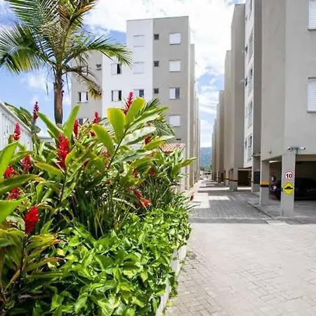 Apto Em Ubatuba Divisa Com A Praia De Itagua E Facil Acesso As Praias Fica Ao Lado Do Atacado Tenda Da Rodovia Rio Santos Exterior photo